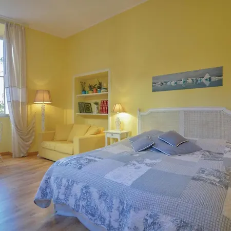 Three-bedroom In * Rom