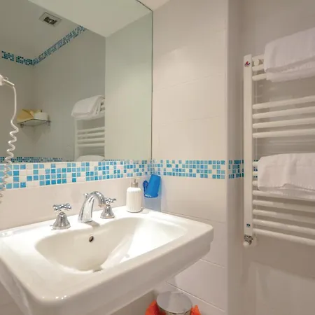 Three-bedroom In Apartment Rom